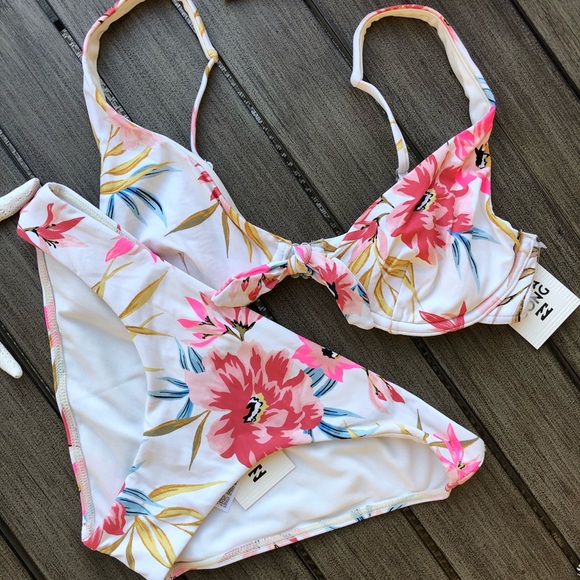 🌴🔆BILLABONG- SUPORT FLORAL BIKINI SET🔆🌴 - Picture 7 of 10